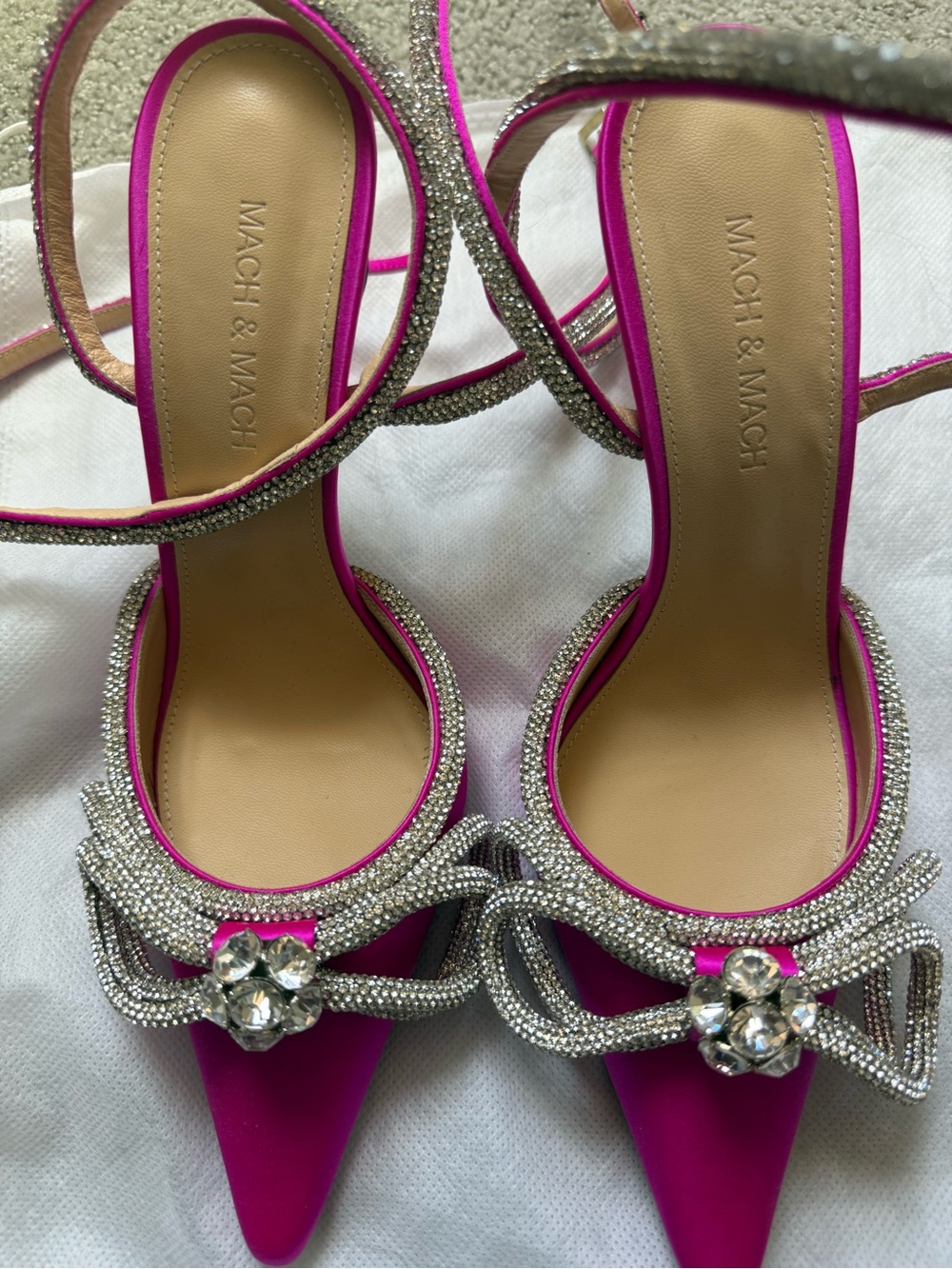 MACH & MACH Fuchsia Crystal Bow Pointed-Toe Heels